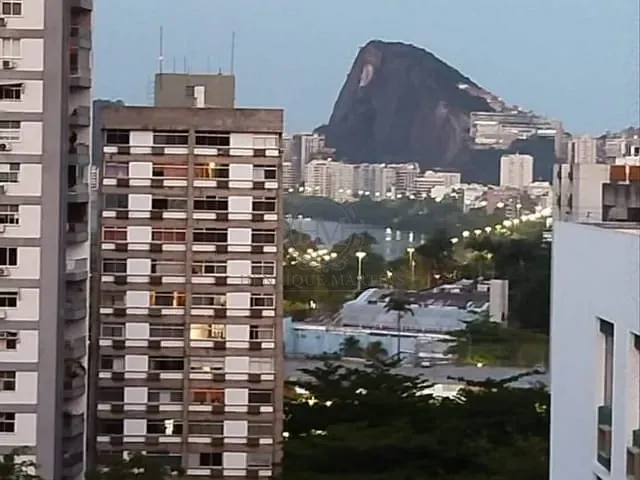 Apartamento com 84m² 3 quartos e 2 banheiros, à venda, no bairro Leblon em Rio de Janeiro
