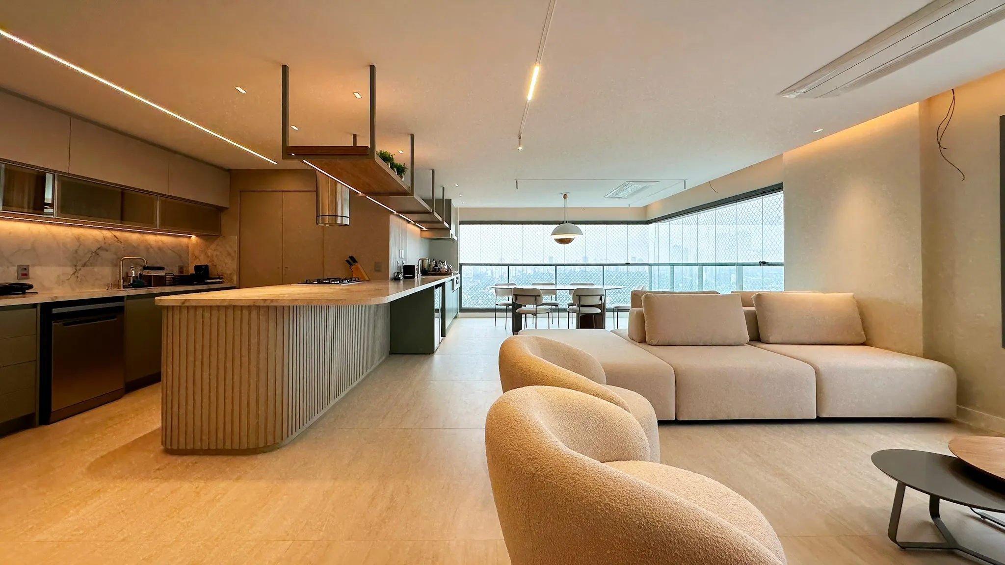 Apartamento Campo Belo - 131m², 3 Suítes, Port. Fechada