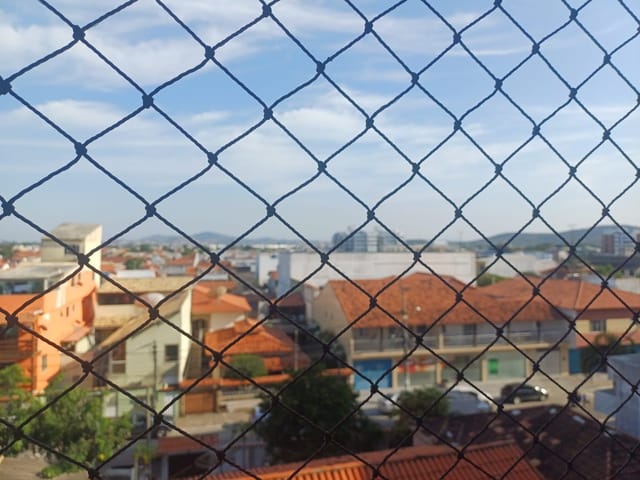 Apartamento com 90m² 2 quartos e 1 banheiro, para alugar, no bairro Centro em Cabo Frio