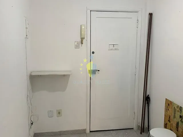 Apartamento com 42m² 1 quarto e 1 banheiro, para alugar, no bairro Humaitá em Rio de Janeiro