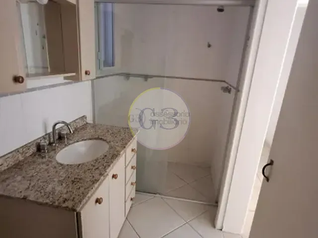 Apartamento 3 quartos e 2 banheiros, à venda, no bairro Centro em Pelotas