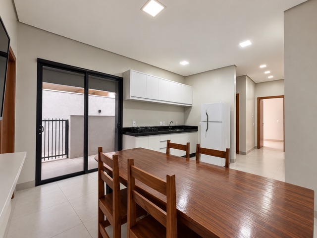 Apartamento com 76m² 2 quartos e 2 banheiros, à venda, no bairro Parque dos Ingás em Nova Mutum