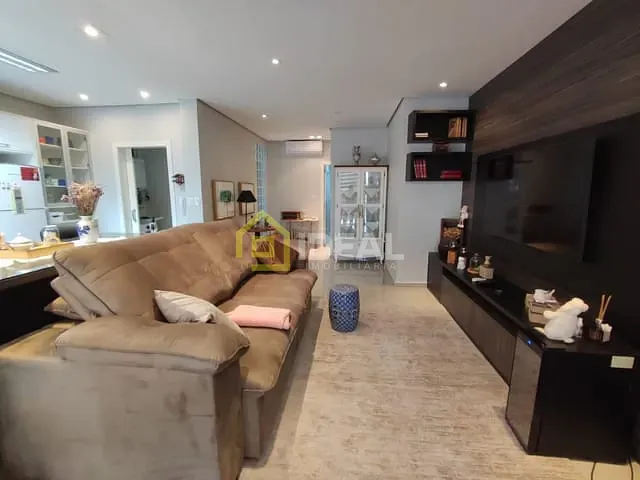 Apartamento 2 quartos e 2 banheiros, à venda, no bairro Centro em Concórdia