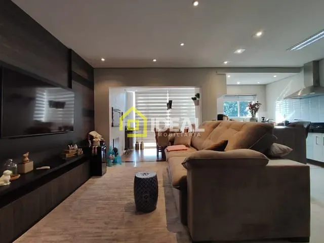 Apartamento 2 quartos e 2 banheiros, à venda, no bairro Centro em Concórdia