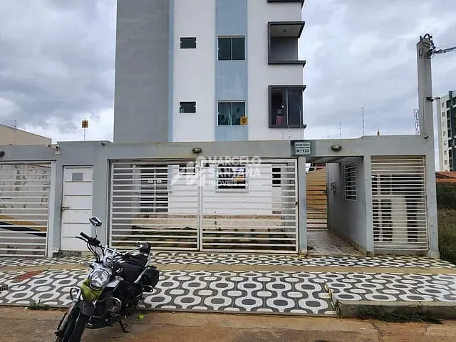 Apartamento com 115m² 3 quartos e 1 banheiro, à venda, no bairro Candeias em Vitória da Conquista