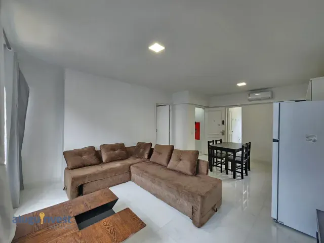 Apartamento 1 quarto e 1 banheiro, para alugar, no bairro Centro em Florianópolis