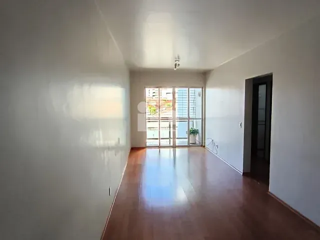 Apartamento 3 quartos e 2 banheiros, para alugar, no bairro Centro em Rolândia