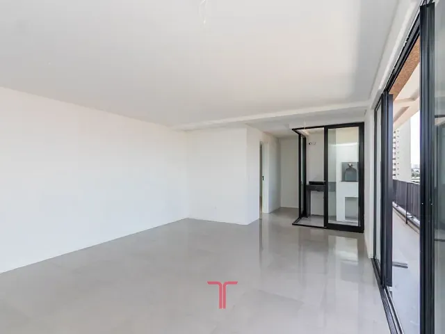 Apartamento com 141m² 2 quartos e 2 banheiros, à venda, no bairro Capão Raso em Curitiba