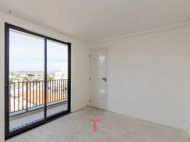 Apartamento com 141m² 2 quartos e 2 banheiros, à venda, no bairro Capão Raso em Curitiba