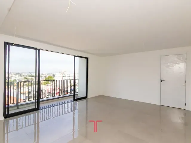 Apartamento com 141m² 2 quartos e 2 banheiros, à venda, no bairro Capão Raso em Curitiba