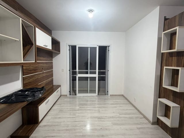 Apartamento com 95m² 3 quartos e 2 banheiros, para alugar, no bairro Centro em Nova Prata