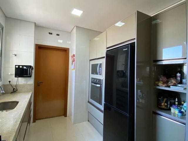 Apartamento com 134m² 3 quartos e 4 banheiros, à venda, no bairro Jardim Tropical em Cuiabá