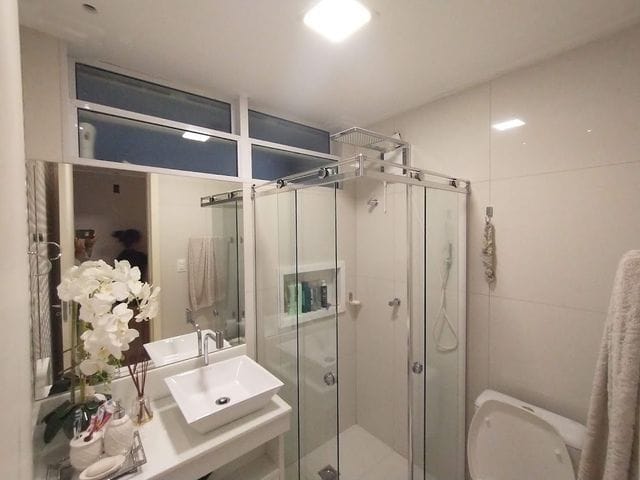 Foto do Apartamento - Apartamento perto da FASA e Sacramentinas de 3 quartos 1 suíte, planejados e todos os ambientes 2 vagas de garagem à venda, Candeias, Vitória da Conquista, BA | Locar Imóvel