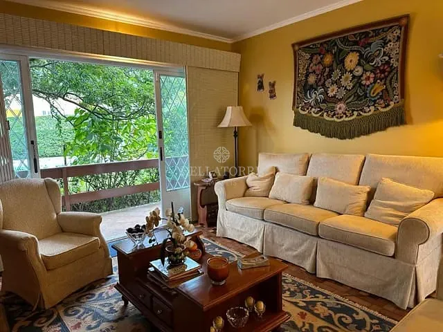 Apartamento 4 quartos e 3 banheiros, à venda, no bairro Jardim Cascata em Teresópolis