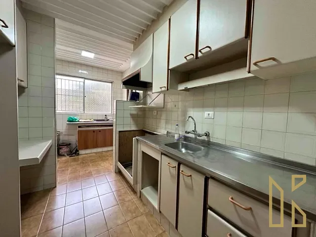 Apartamento 3 quartos e 3 banheiros, à venda, no bairro Centro em Londrina