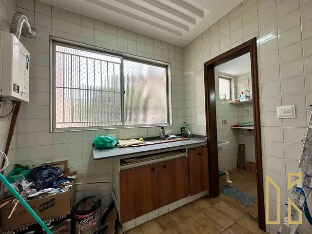 Apartamento 3 quartos e 3 banheiros, à venda, no bairro Centro em Londrina