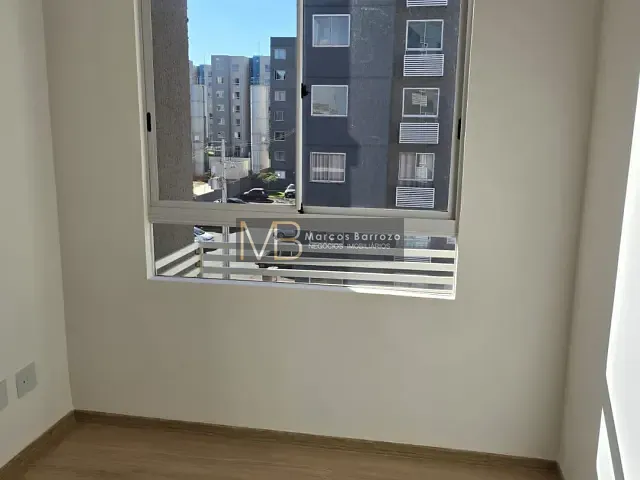 Apartamento com 56m² 2 quartos e 1 banheiro, à venda, no bairro Jardim Maria Celina em Londrina
