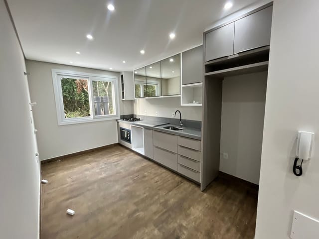 Apartamento com 87m² 2 quartos e 2 banheiros, para alugar, no bairro Ingleses do Rio Vermelho em Florianópolis