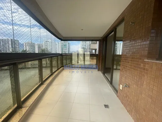 Apartamento com 140m² 4 quartos e 5 banheiros, à venda, no bairro Barra da Tijuca em Rio de Janeiro