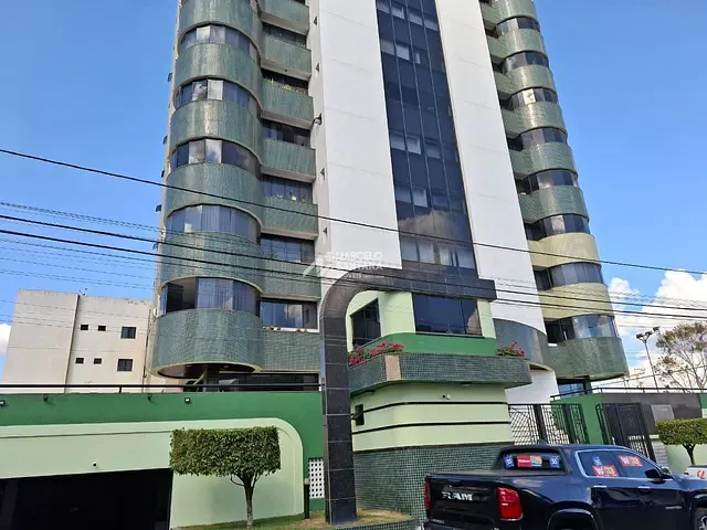 Apartamento 4 quartos e 4 banheiros, à venda, no bairro Candeias em Vitória da Conquista