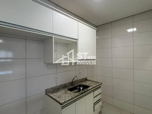 Apartamento com 40m² 1 quarto e 1 banheiro, para alugar, no bairro Centro em Andradas