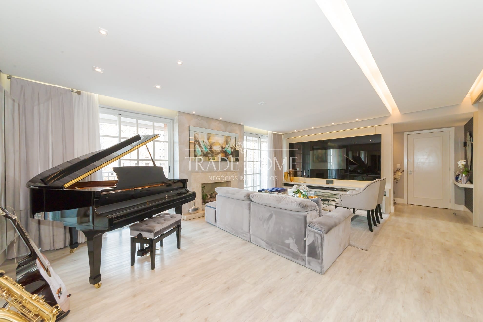 Apartamento, 3 quartos, 145 m² - Foto 1