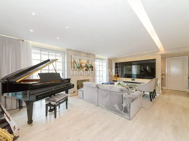 Apartamento com 179m² 3 quartos e 3 banheiros, à venda, no bairro Centro em Curitiba