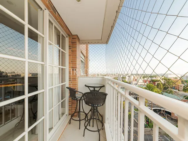 Apartamento com 179m² 3 quartos e 3 banheiros, à venda, no bairro Centro em Curitiba