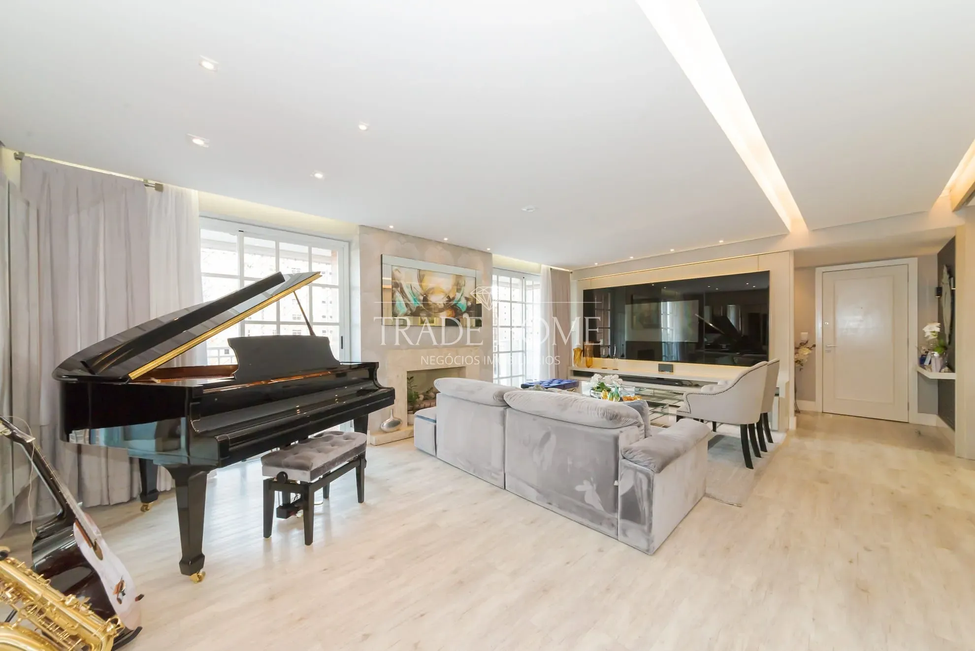 Apartamento, 3 quartos, 145 m² - Foto 1