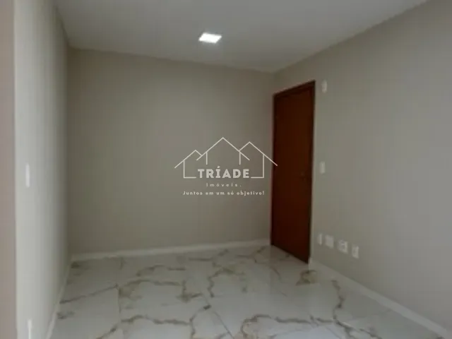 Apartamento com 59m² 2 quartos e 1 banheiro, à venda, no bairro Tindiquera em Araucária
