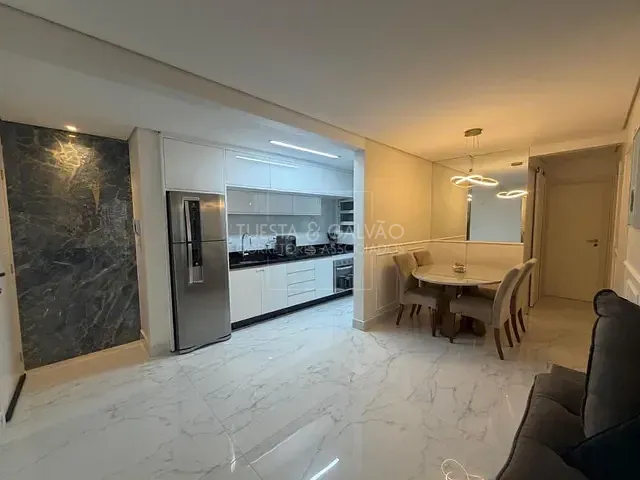 Apartamento com 75m² 3 quartos e 2 banheiros, à venda, no bairro Novo Mundo em Curitiba