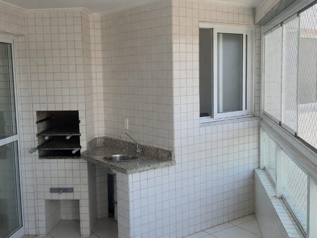 Apartamento com 129m² 2 quartos e 1 banheiro, à venda, no bairro Guilhermina em Praia Grande