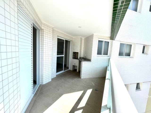 Apartamento com 129m² 2 quartos e 1 banheiro, à venda, no bairro Guilhermina em Praia Grande