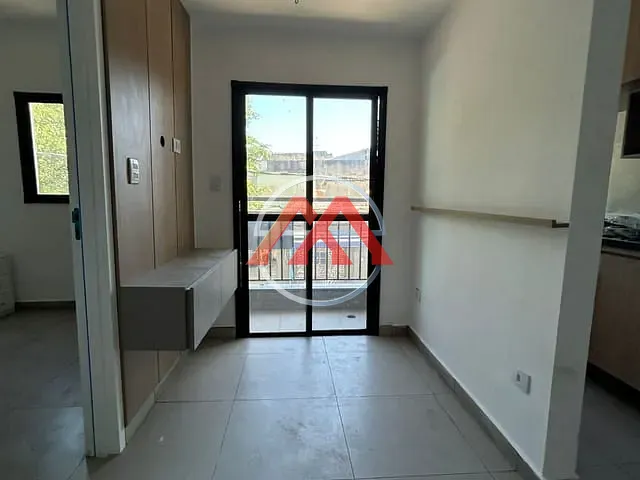 Apartamento 1 quarto e 1 banheiro, à venda, no bairro Vila Tolstoi em São Paulo