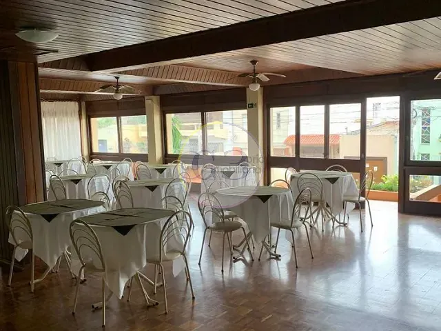 Apartamento 2 quartos e 2 banheiros, à venda, no bairro Centro em Pelotas