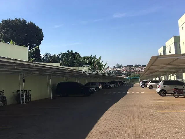 Apartamento com 45m² 2 quartos e 1 banheiro, à venda, no bairro Vila Brasil em Arapongas