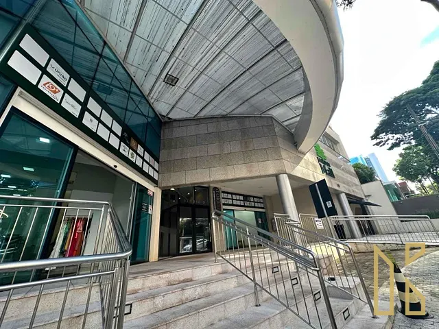 Apartamento com 107m² 2 quartos e 2 banheiros, à venda, no bairro Centro em Londrina