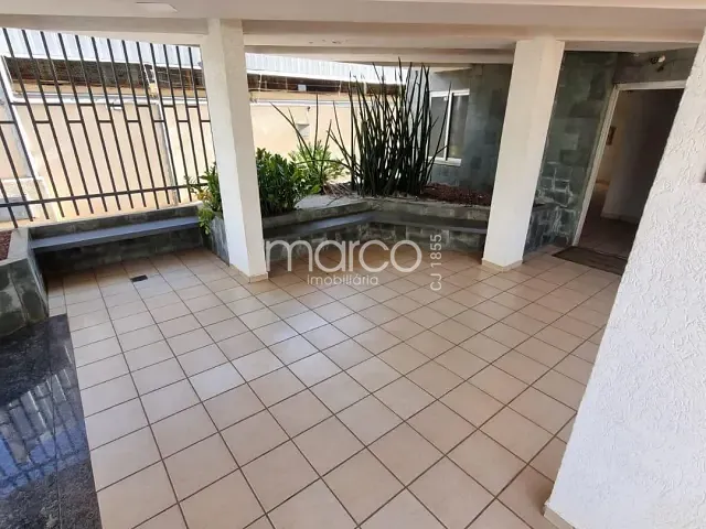 Apartamento 2 quartos e 1 banheiro, para alugar, no bairro Setor Oeste em Goiânia