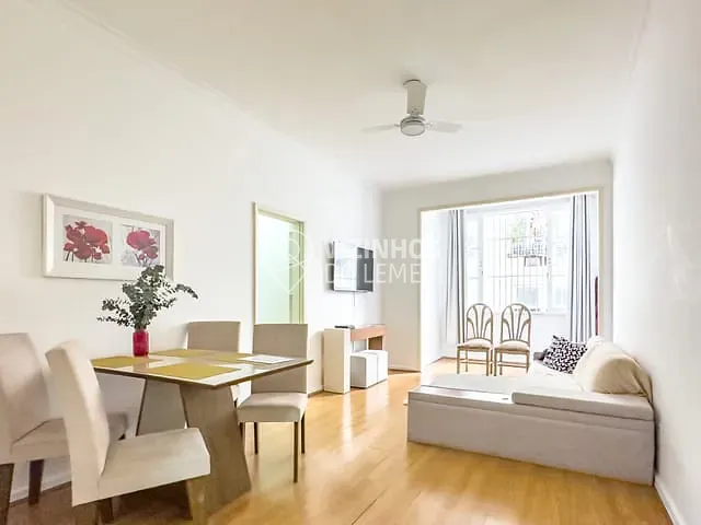 Apartamento 3 quartos e 2 banheiros, à venda, no bairro Leme em Rio de Janeiro