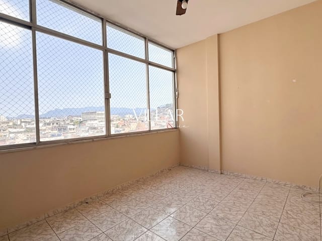 Apartamento com 78m² 2 quartos e 1 banheiro, à venda, no bairro Ramos em Rio de Janeiro