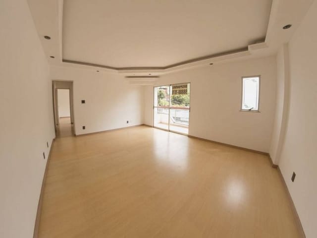Apartamento 3 quartos e 1 banheiro, à venda, no bairro São Mateus em Juiz de Fora