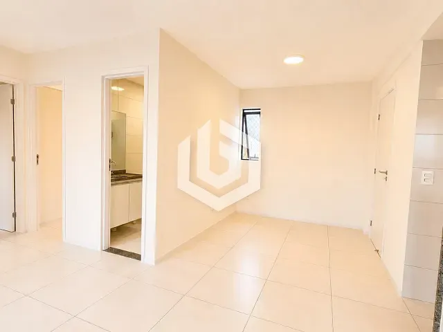 Apartamento 2 quartos e 2 banheiros, para alugar, no bairro Boa Vista em Recife