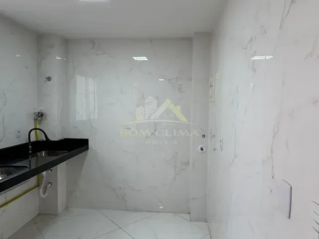 Apartamento 2 quartos e 1 banheiro, à venda, no bairro Barbosa Lage em Juiz de Fora
