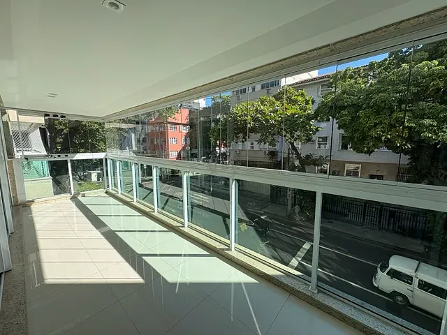 Apartamento com 198m² 4 quartos e 6 banheiros, para alugar, no bairro Leblon em Rio de Janeiro