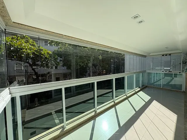 Apartamento com 198m² 4 quartos e 6 banheiros, para alugar, no bairro Leblon em Rio de Janeiro
