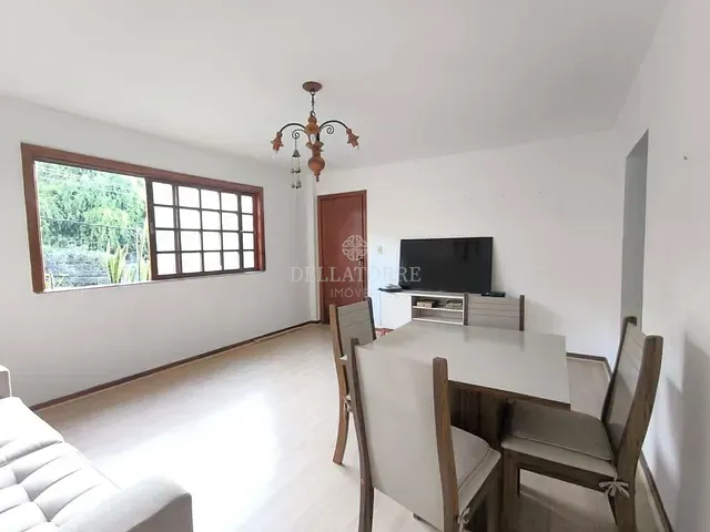 Apartamento 1 quarto e 1 banheiro, à venda, no bairro Agriões em Teresópolis