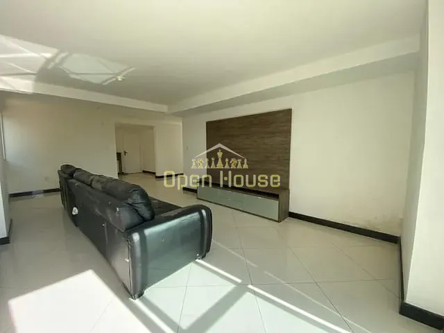 Apartamento com 365m² 3 quartos e 1 banheiro, à venda, no bairro Nossa Senhora das Graças em Volta Redonda