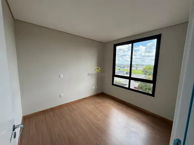 Apartamento com 205m² 3 quartos e 2 banheiros, à venda, no bairro Batel em Guarapuava