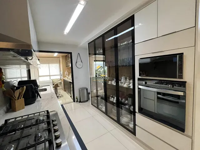Apartamento com 224m² 4 quartos e 4 banheiros, à venda, no bairro Setor Marista em Goiânia