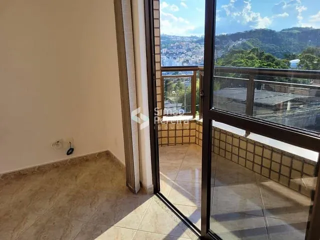 Apartamento 2 quartos e 1 banheiro, à venda, no bairro Santa Terezinha em Juiz de Fora